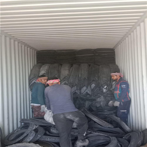 Offering 100-500 Tons of Tyre Scrap from Kuwait to Global Markets 