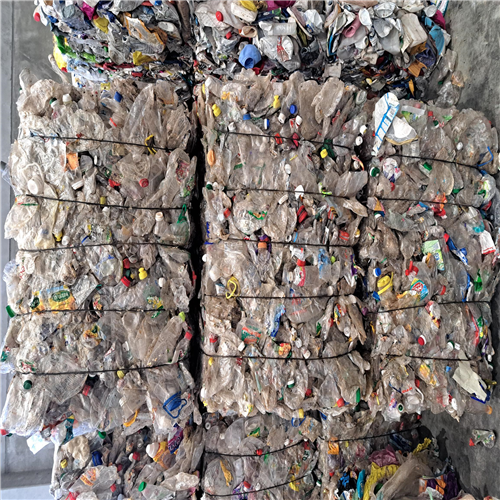 Selling 50 MT of Post-Consumer Clear PET Bottles Baled from Europe to Worldwide