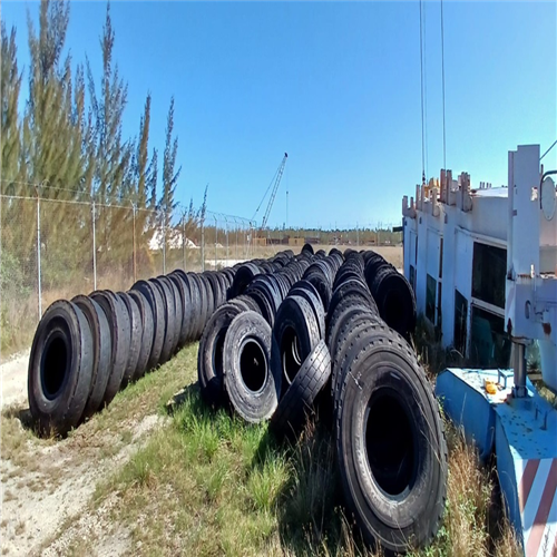 Offering 3,000 Pcs of Crane Tyre Scrap Originating from the Bahamas, Globally 