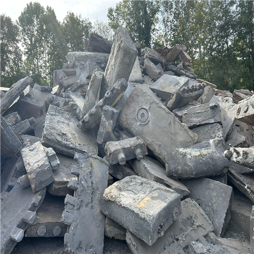 Looking to Supply 200 Tons of Ladle Scrap Regularly from Genoa 